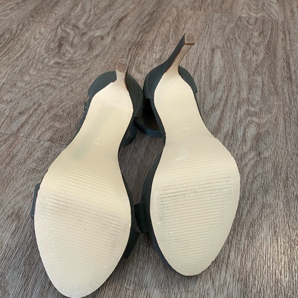 Liliana Heels - Picture 3 of 4